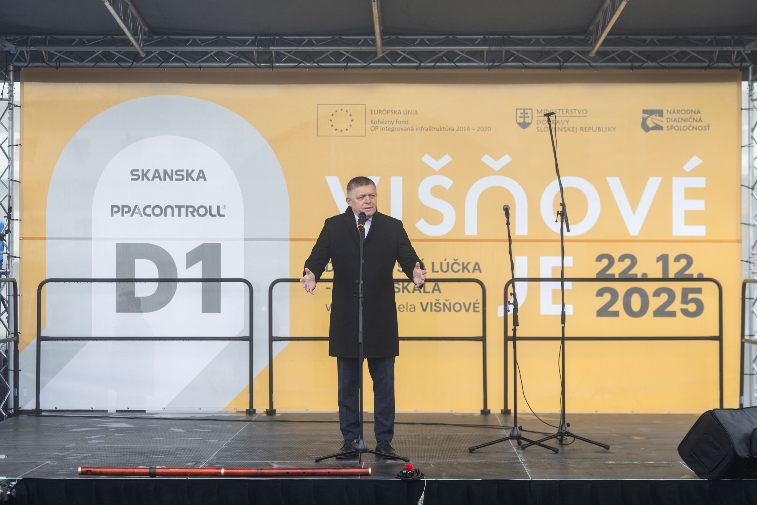 Zrušiť Úrad pre verejné obstarávanie? Netrochárme, zrušme celý štát!