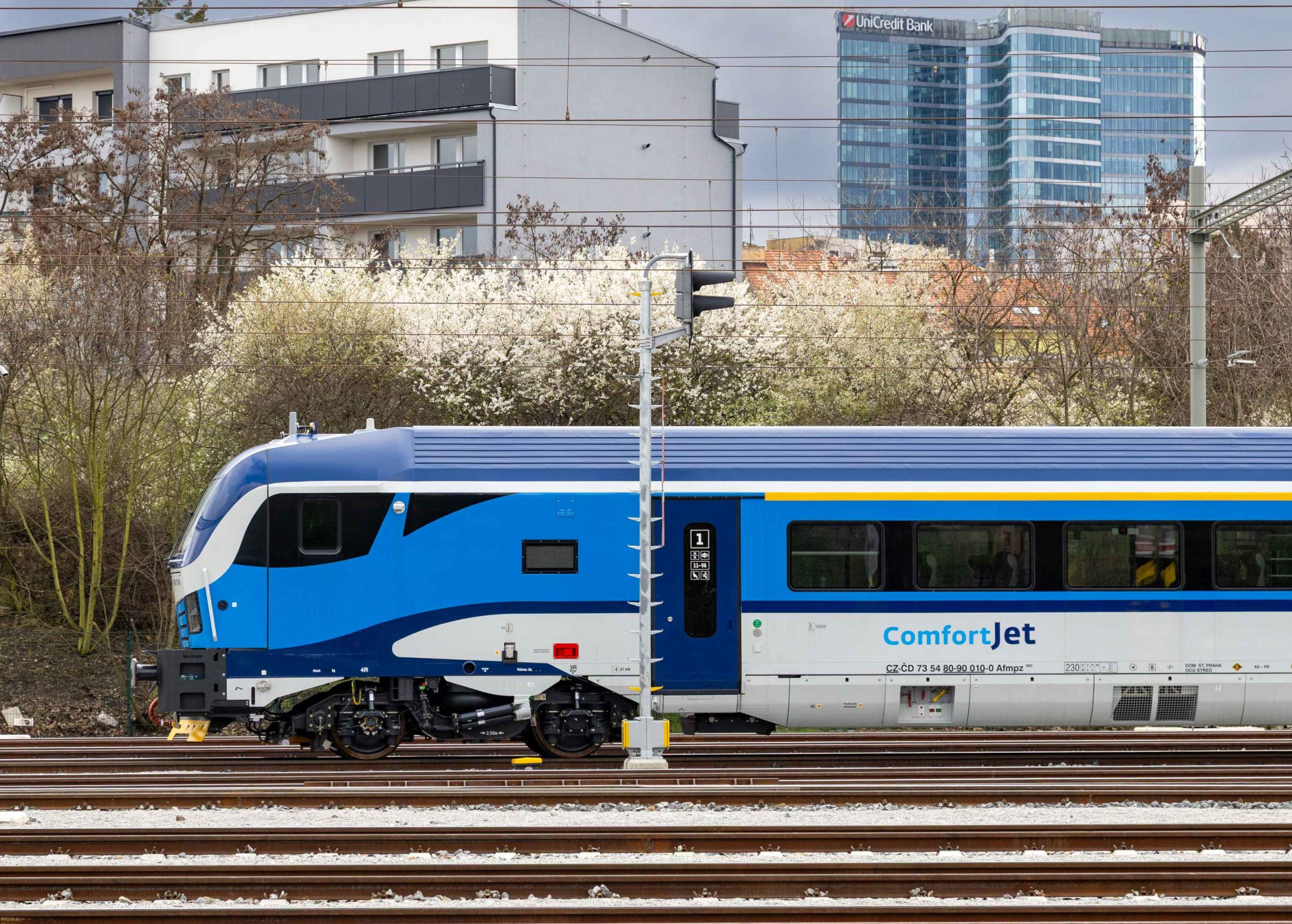 Cez Bratislavu začne jazdiť najmodernejší český ComfortJet. Výluky ho spomalia