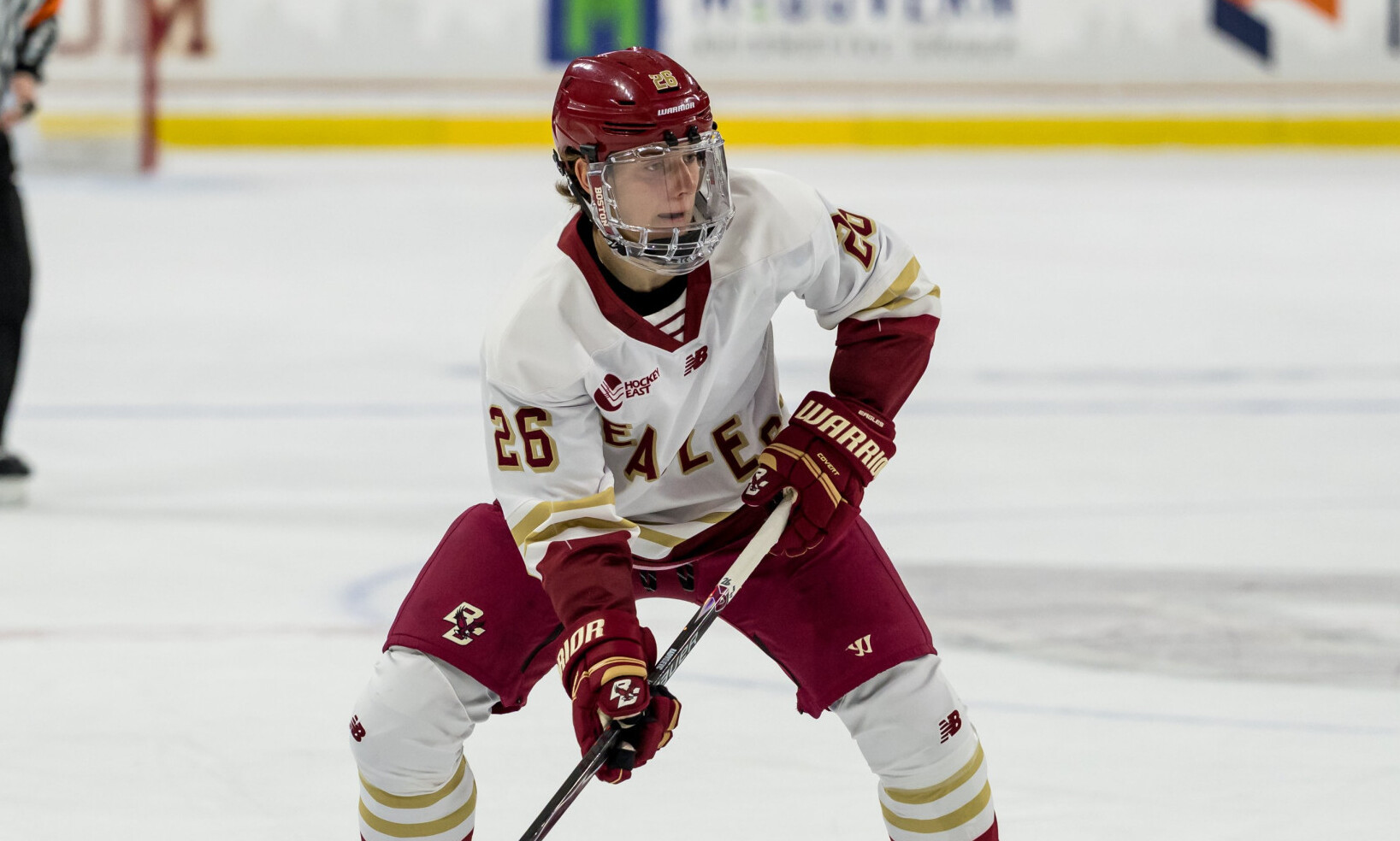 Luka Radivojevič to po draftovom sklamaní skúša na univerzite. Tréner ho chváli a hovorí, čo musí ukázať, aby sa dostal do NHL