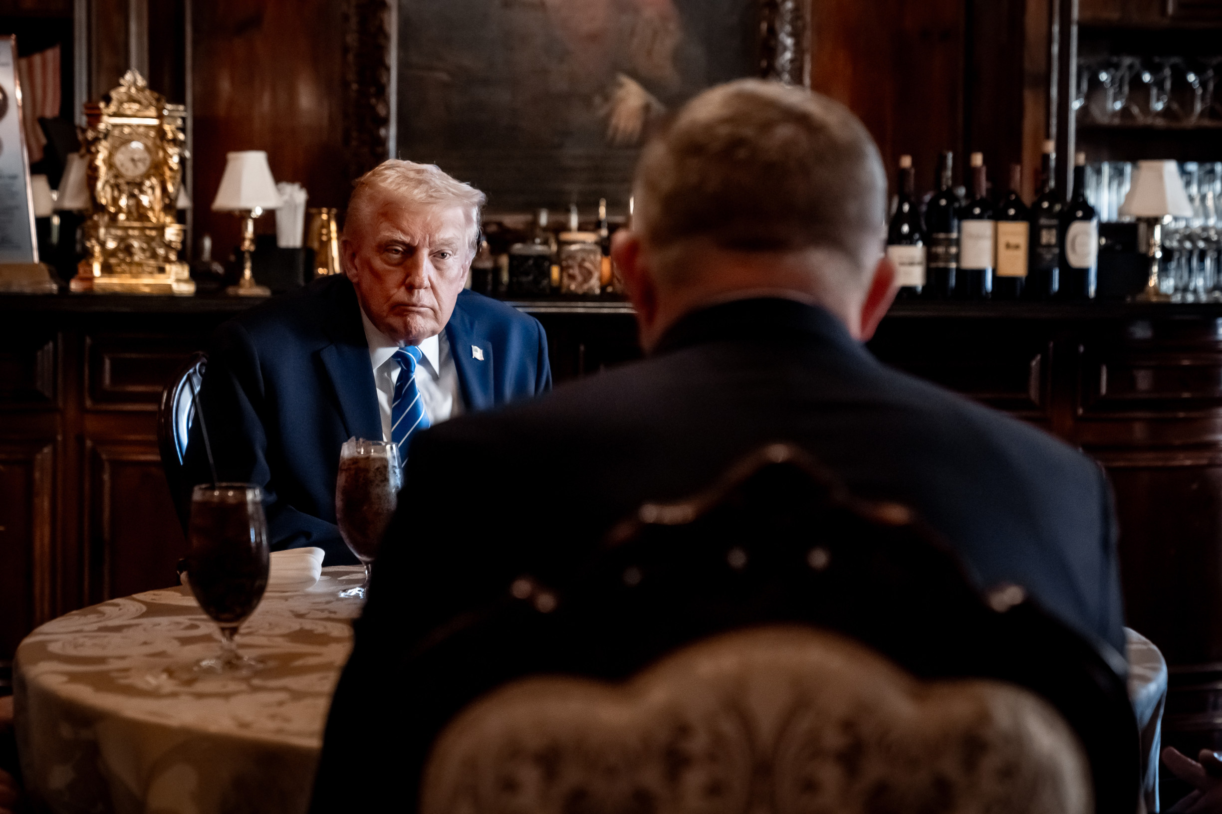 Ani štyri dni po návšteve Trumpa Fico nepredstúpil pred verejnosť. Vláda opäť riešila Šimečkovú, audit je plný nejasností