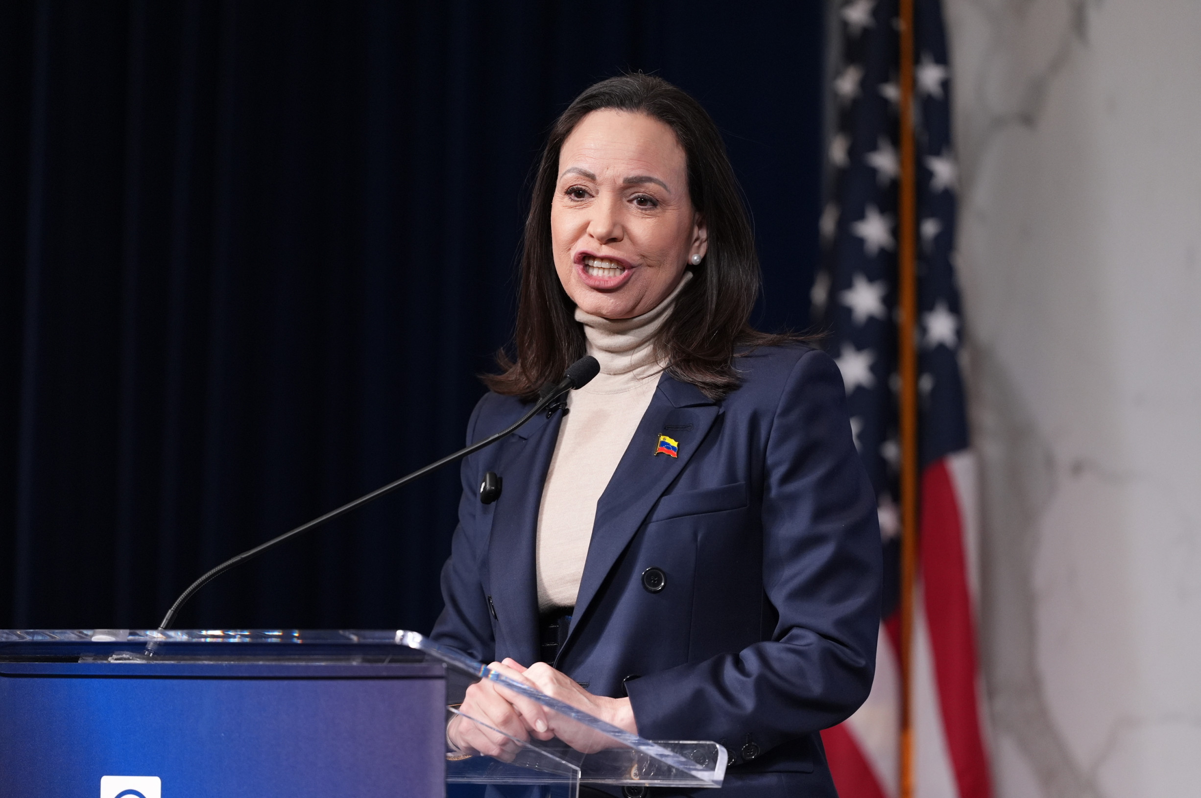 Skúsila Trumpa podplatiť lesklým predmetom. Rozhodla sa Machado správne?