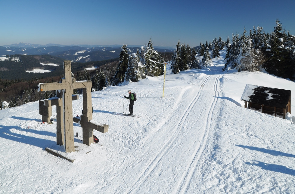 Hiking Basecamp: Putovanie Veľkou Fatrou na snežniciach, bežky v Javorníkoch a Soliskový žľab na skialpoch