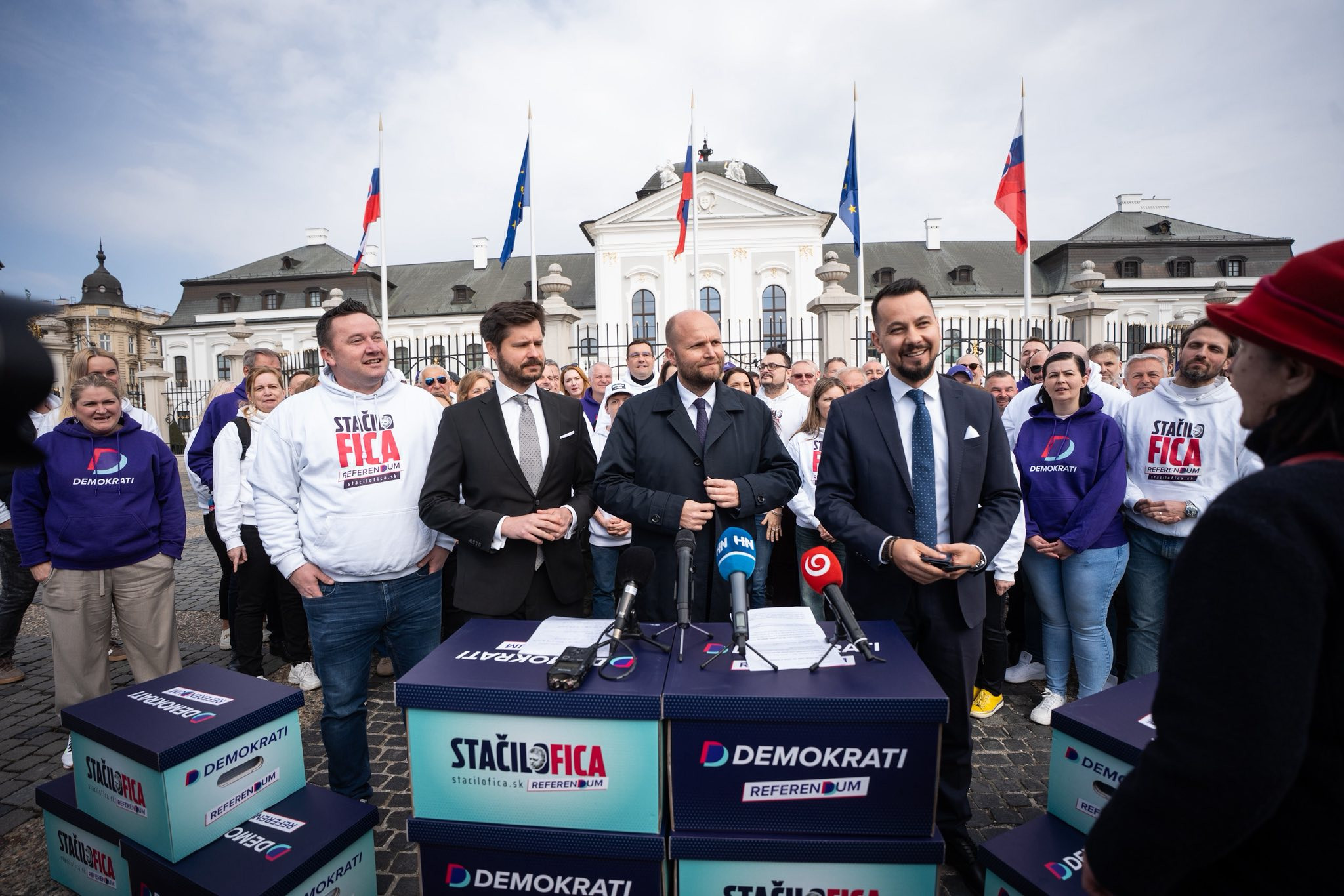 Referendum o predčasných voľbách – opäť to nevyzerá na súlad s ústavou