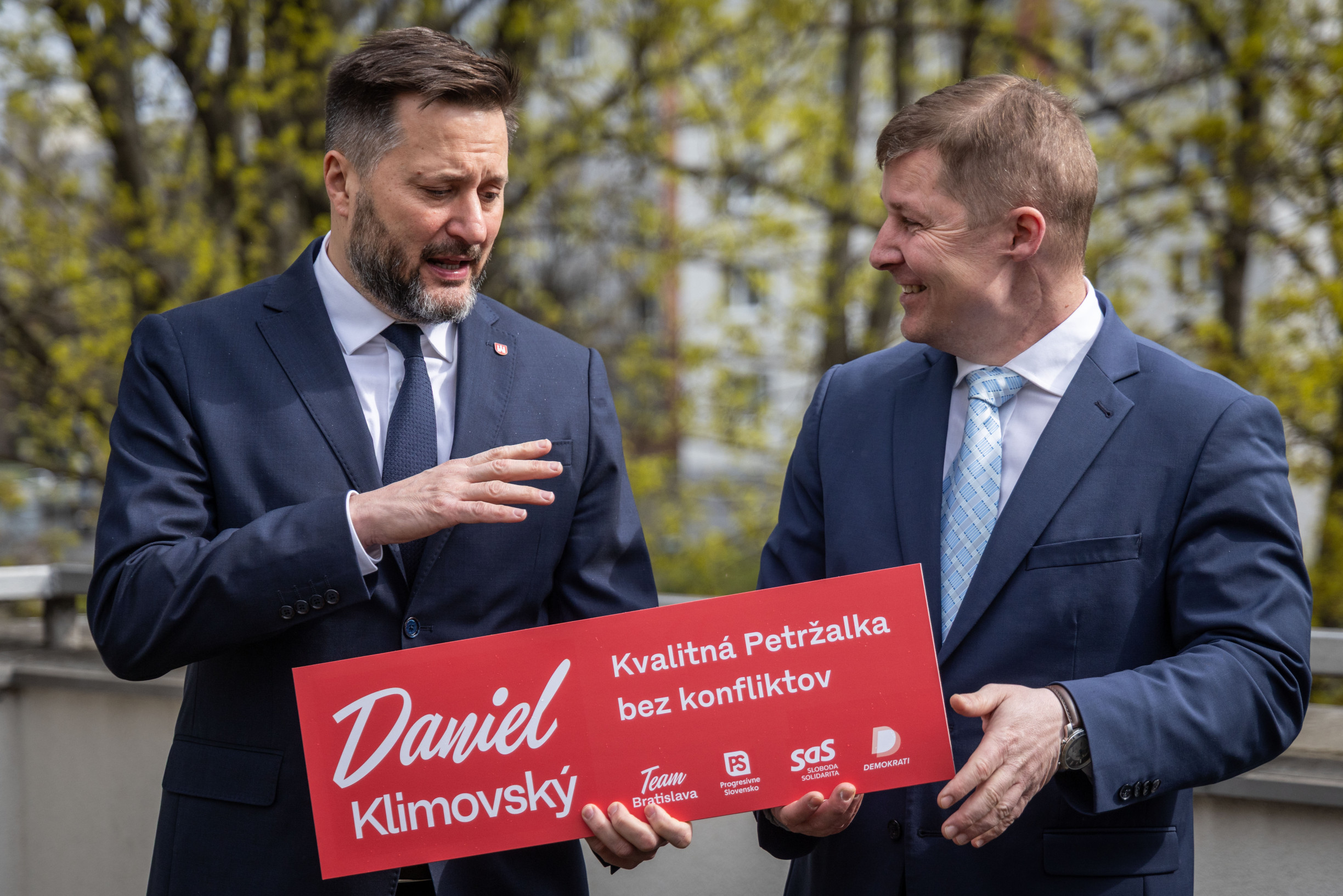 Vallo mení plán v Petržalke, namiesto Kratochvílovej kandiduje na starostu poslanec Klimovský