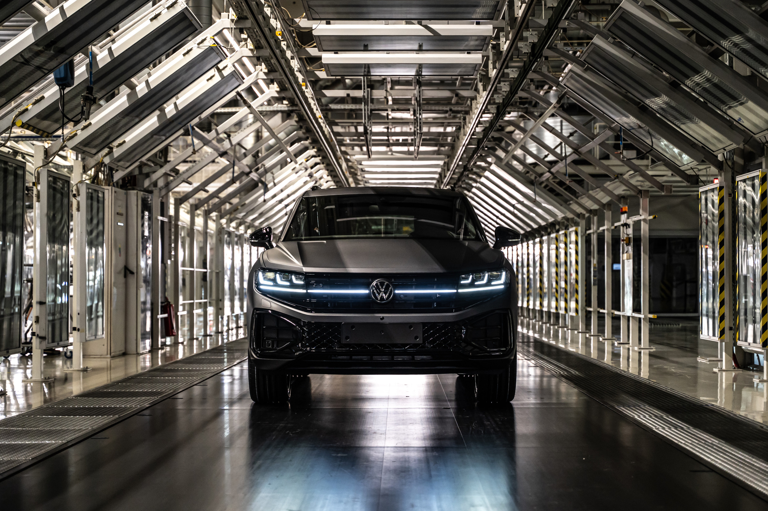 Bratislavský Volkswagen prichádza o&nbsp;ikonu, aj bez Touaregu má však do roku 2030 pokrytú výrobu