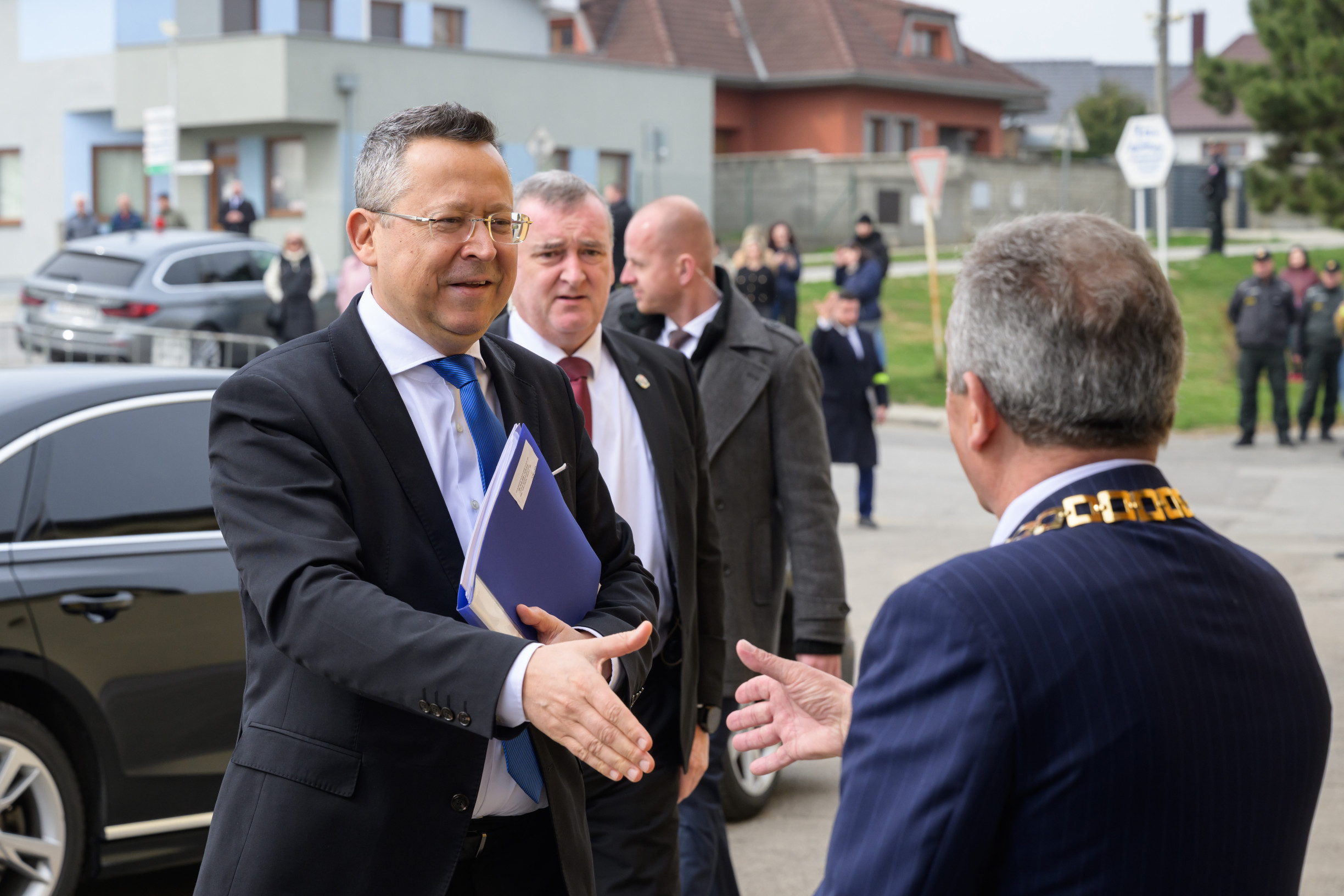 Kamenický chce zvýšiť nezdaniteľnú časť a zjemniť milionársku daň