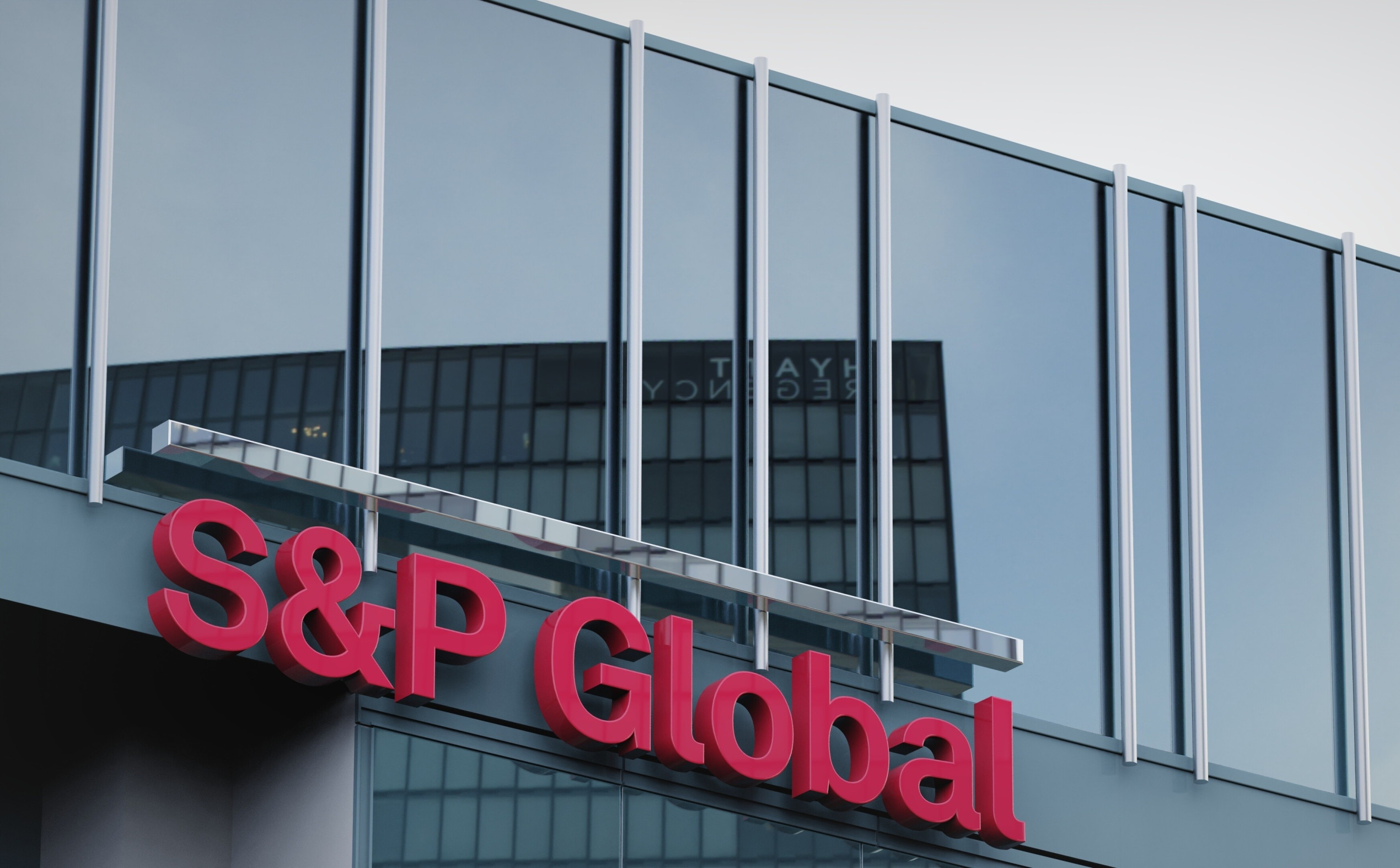 S&P zhoršila rating Slovenska. Vláde vyčíta slabý rast ekonomiky a zlý stav verejných financií