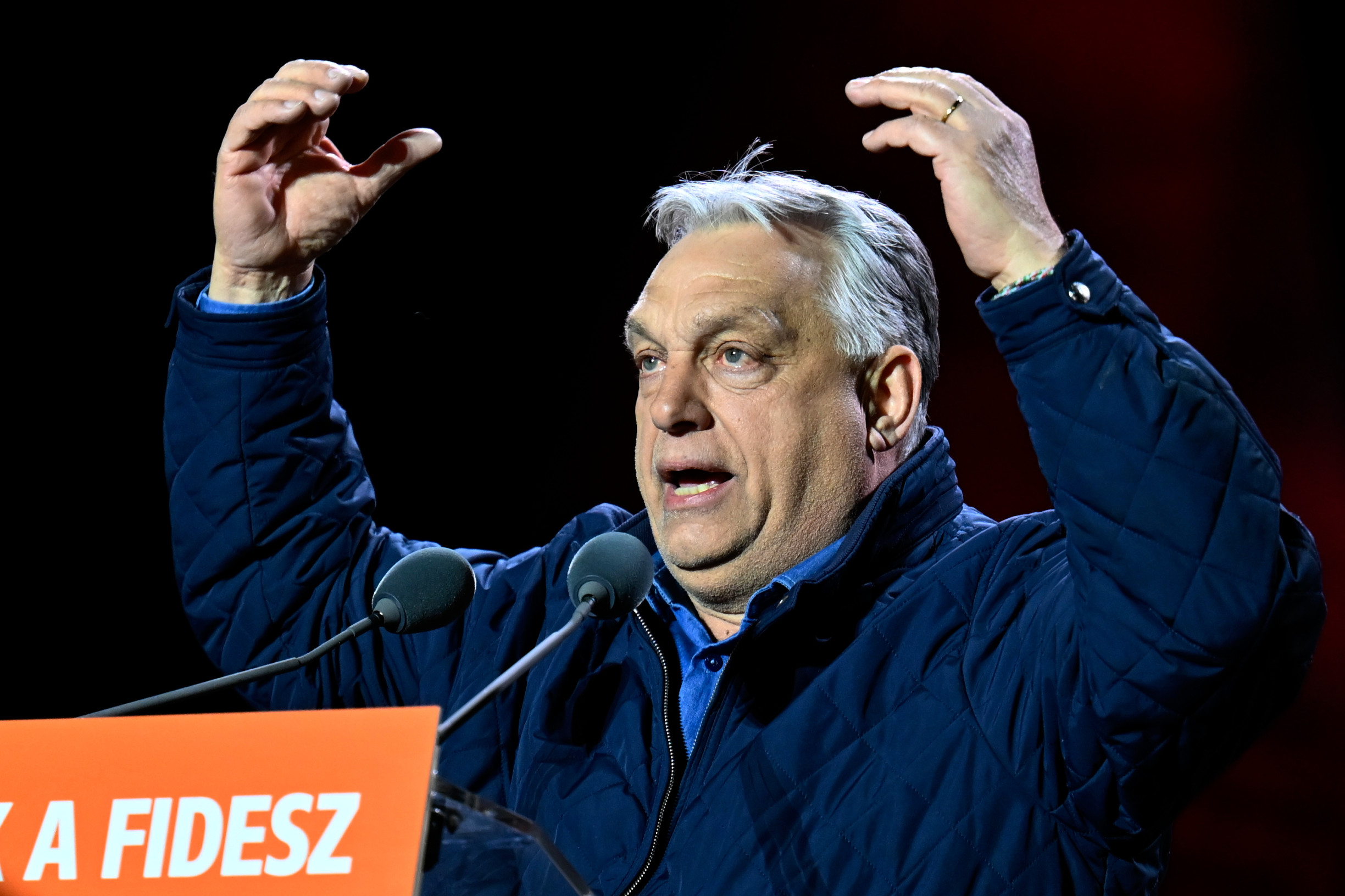 Ukrajinský „zlatý konvoj“ mohli zadržať na príkaz Orbána. Magyarova vláda kauzu rýchlo urovnala
