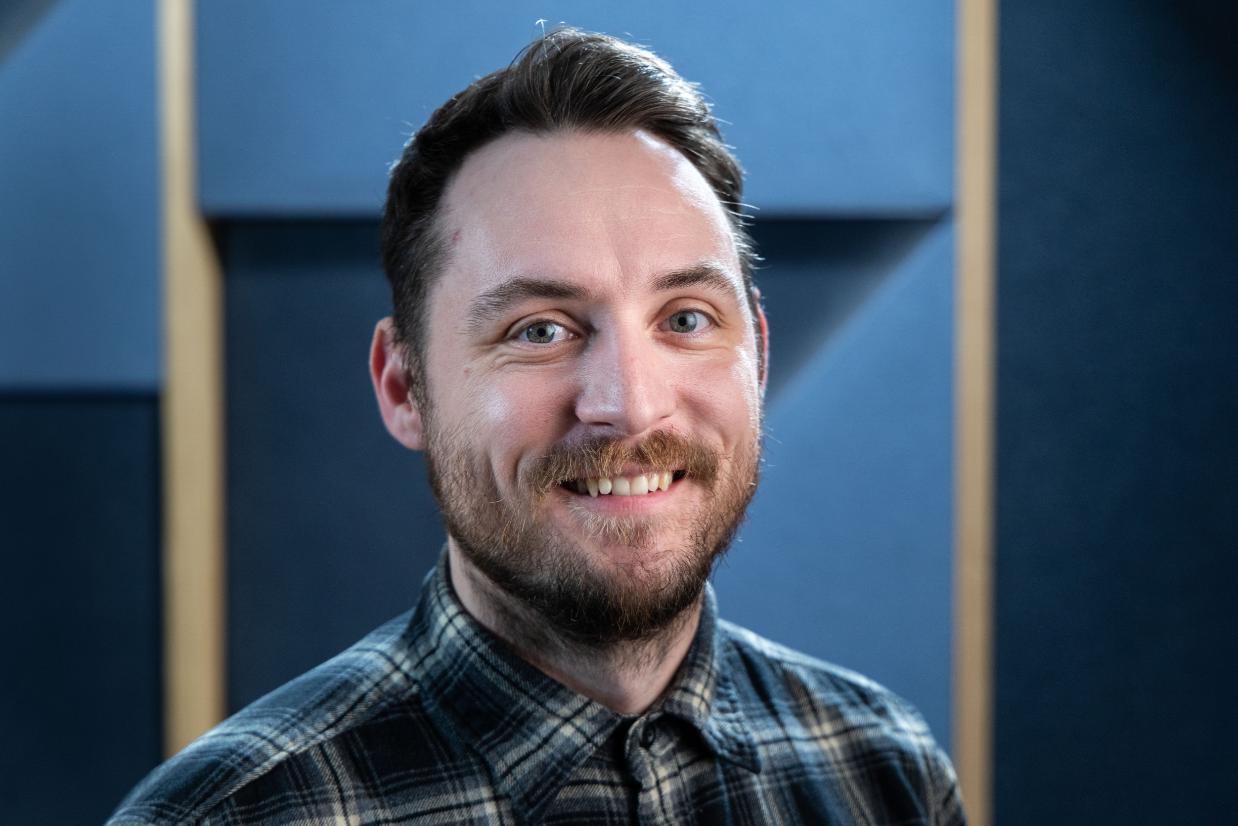 Vo Švédsku vychováva troch synov: Soplík im môže v škôlke visieť až po bradu, vonku sú aj v daždi