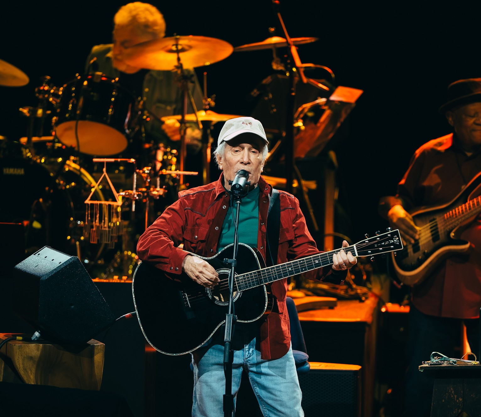 Magické večery v magickej Prahe. Osemdesiatnik Paul Simon tam odohral tri koncerty za sebou