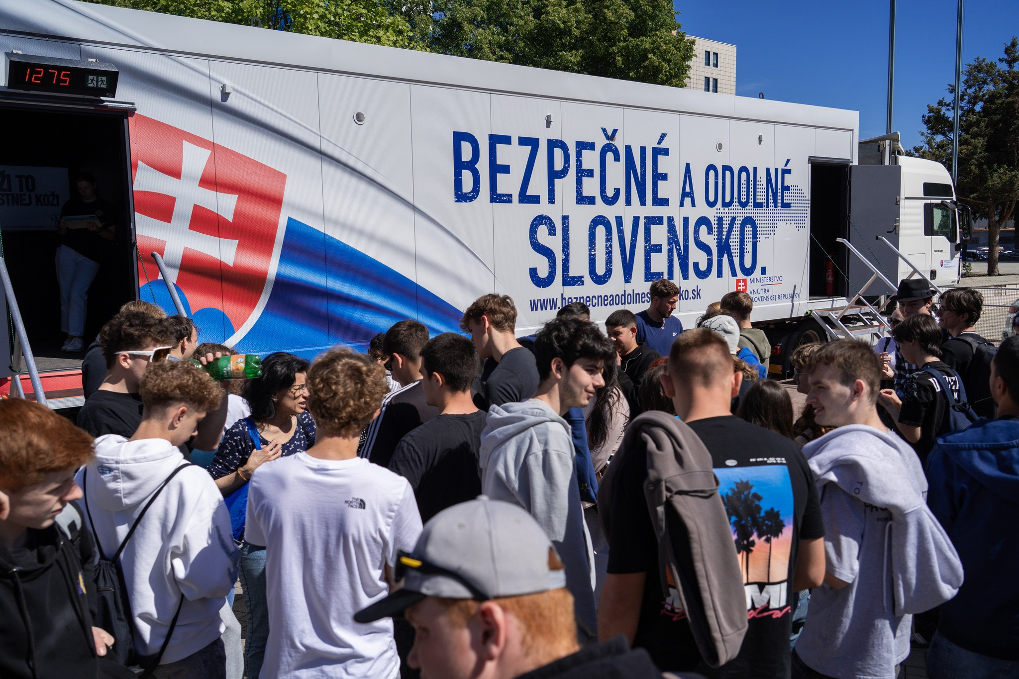 Aktivity pre deti musia byť pripravené citlivo a s ohľadom na vek, reaguje ministerstvo školstva na roadshow Šutaja Eštoka