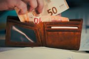 Zákon prikazuje rovnakú mzdu za rovnakú prácu: firmy teraz musia hodnotiť každú pozíciu bodmi