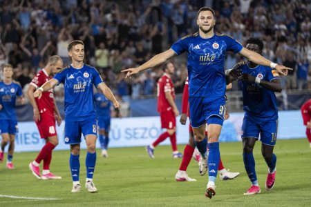Príchod Tourého sa na číslach zatiaľ neodrazil. Jediným rozhodnutím však ukázal, v čom je iný ako Weiss