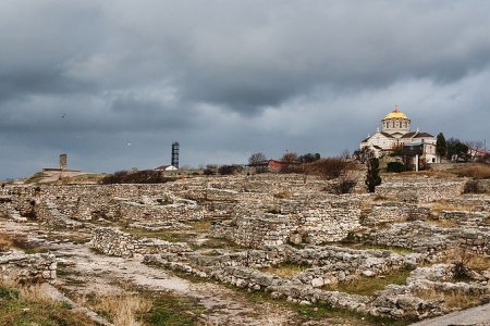 Ukrajinská archeologička: Rusi robia na okupovanom Kryme nezákonné vykopávky