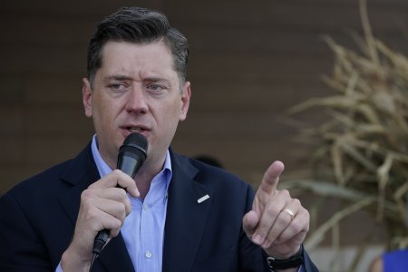 Republikánom som oveľa dlhšie ako Trump. Starosta Oklahoma City o tom, ako sa zastáva LGBTI+ ľudí a diverzity