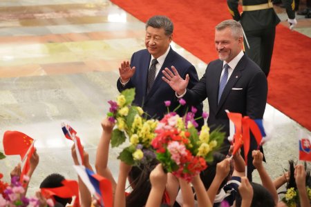 Newsfilter: Pellegrini aj v Číne ukázal, že je amatér