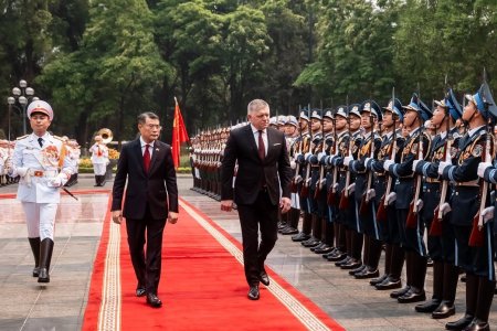 Vietnamskí dôstojníci si na Slovensku pozerali zbrane. Naša politika sa vypláca, hovorí Kaliňák