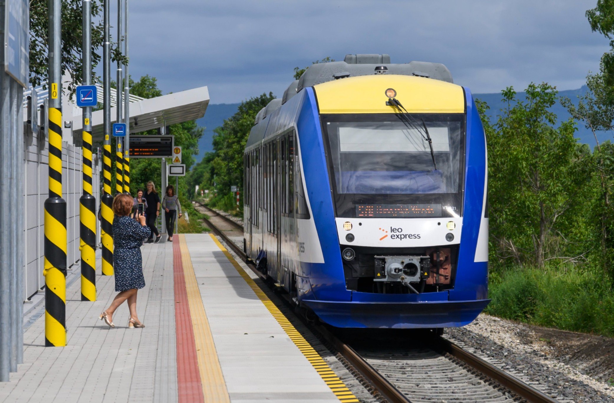Železnice plánujú konečne rozšíriť a&nbsp;zrýchliť trať Bratislava – Komárno. Termín dokončenia neznámy