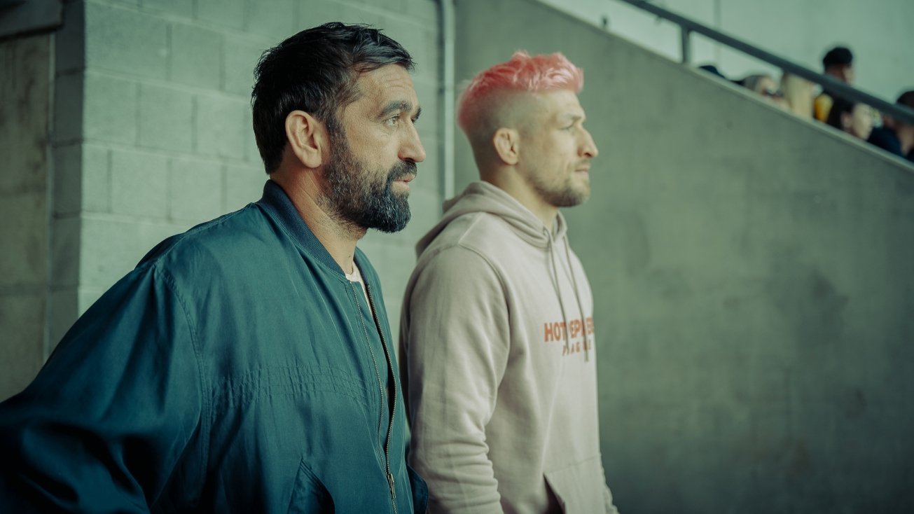 Film Bojovník mieša žánre tak, ako keď si do proteínového šejku dáte salámu s&nbsp;rohypnolom