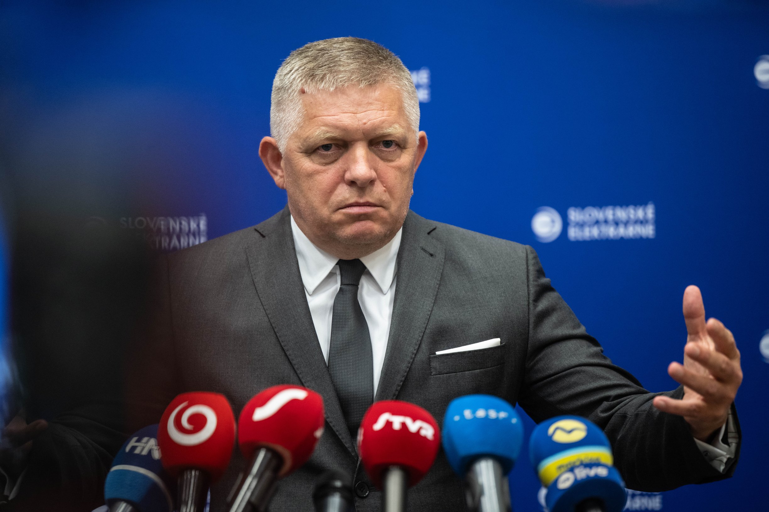 Fico sa ukázal po letnej pauze: V&nbsp;ohrození kvôli blbým kamerám na cestnú premávku? Čo, preboha, riešite? (+ video)