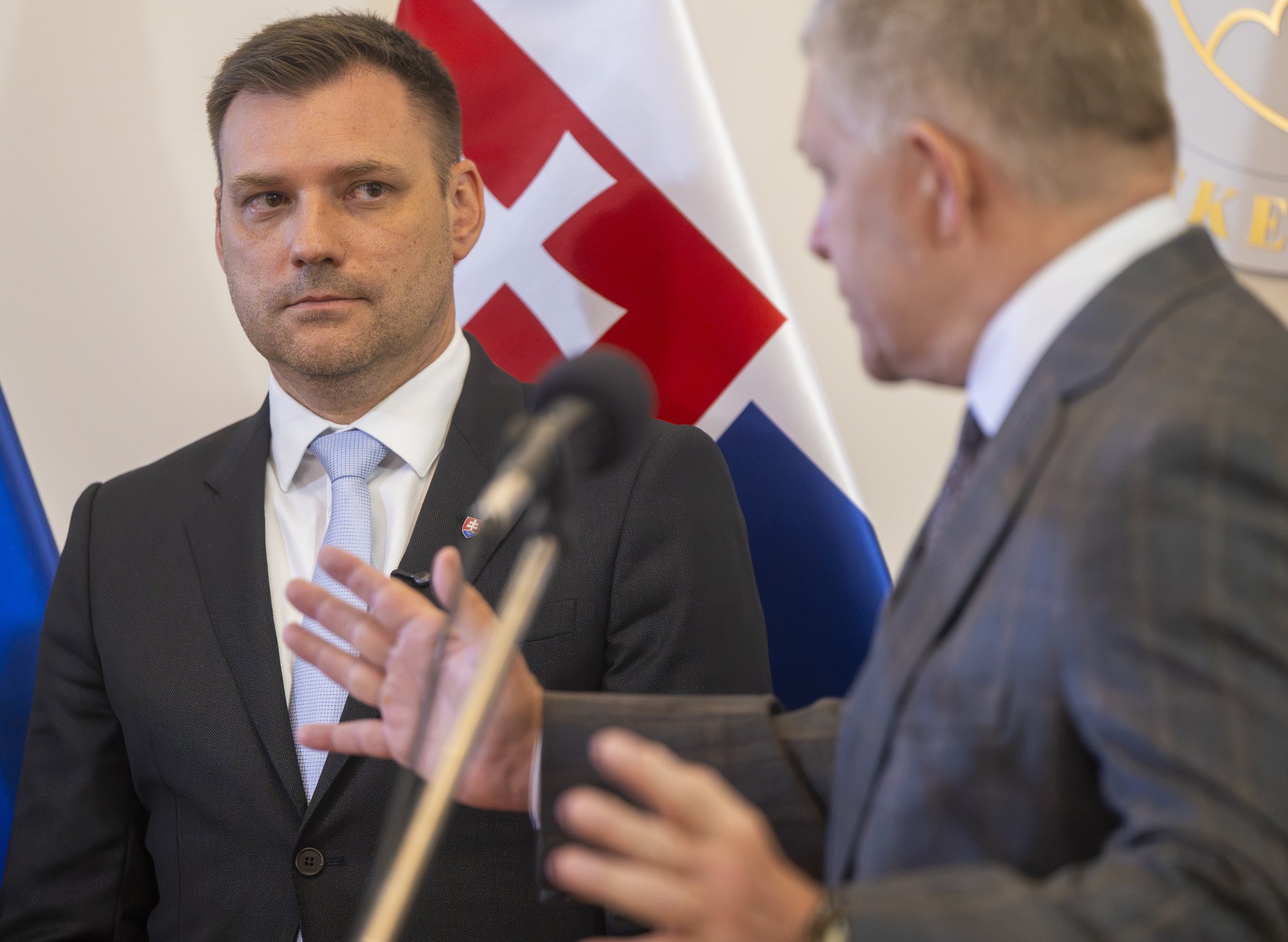 Ekonomický newsfilter: Košické oceliarne zachránili európske peniaze, nie Tarabov „husársky kúsok“