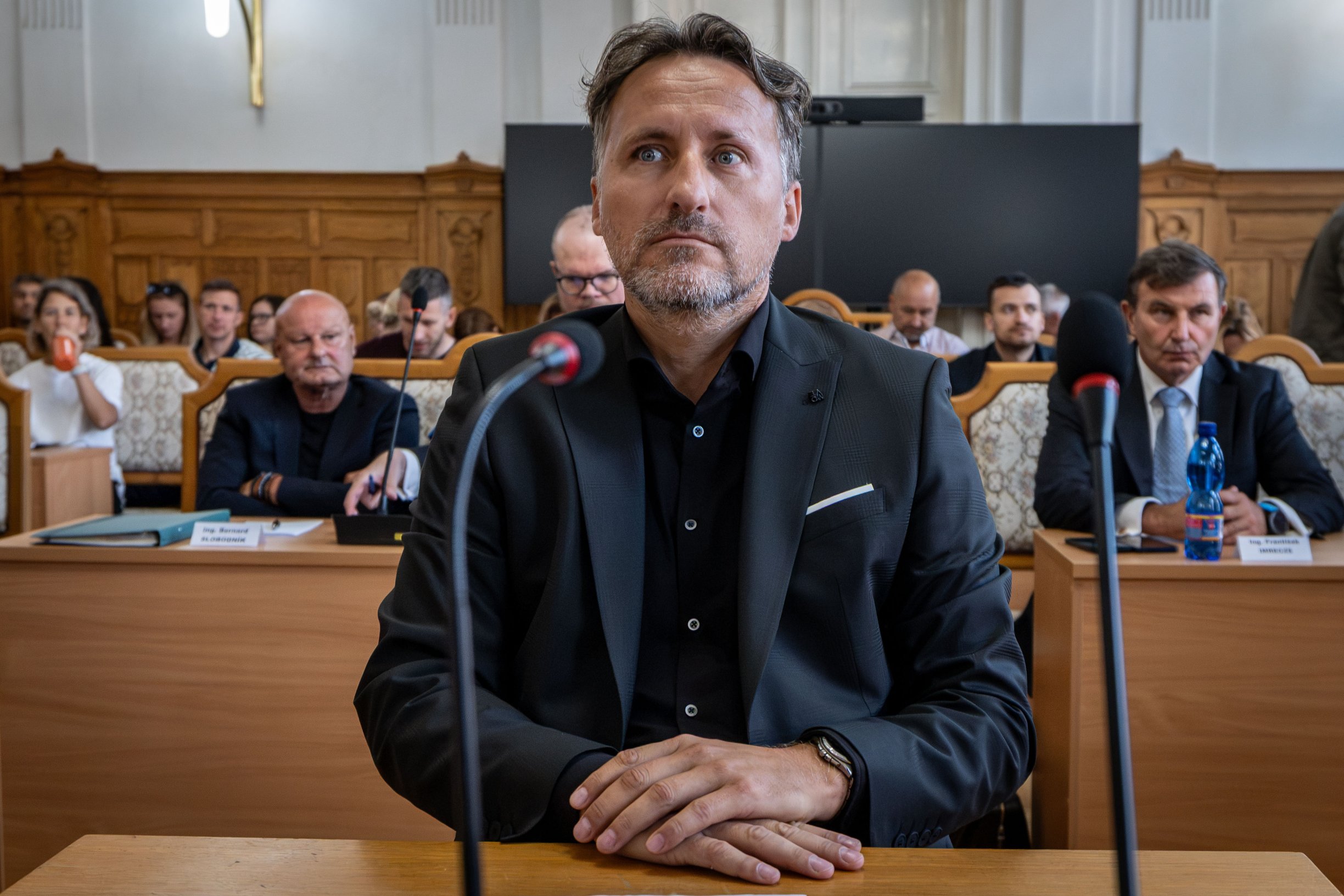 Makó si sadol oproti senátu a spustil svedectvo, ktoré Bödör s Gašparom nechceli počuť